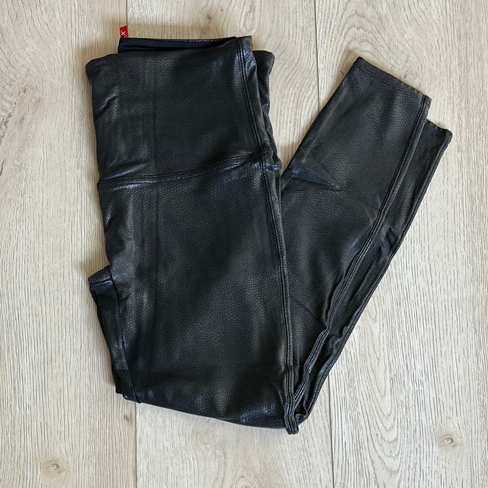 SPANX Shiny Black Textured Leggings